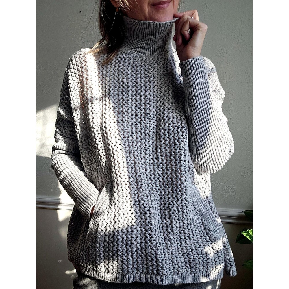 Chunky oversized turtleneck sweater vintage gray S textures cozy womens